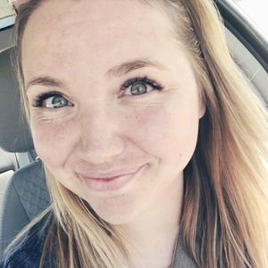 Meet your Posher, Hailey